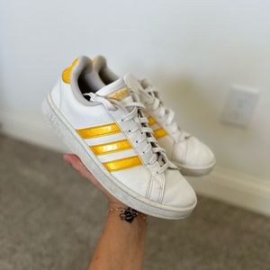 Adidas Yellow Stripe Cloud Foam Grand Court